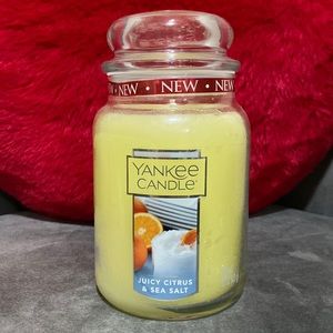 Juicy Citrus & Sea Salt Yankee Candle